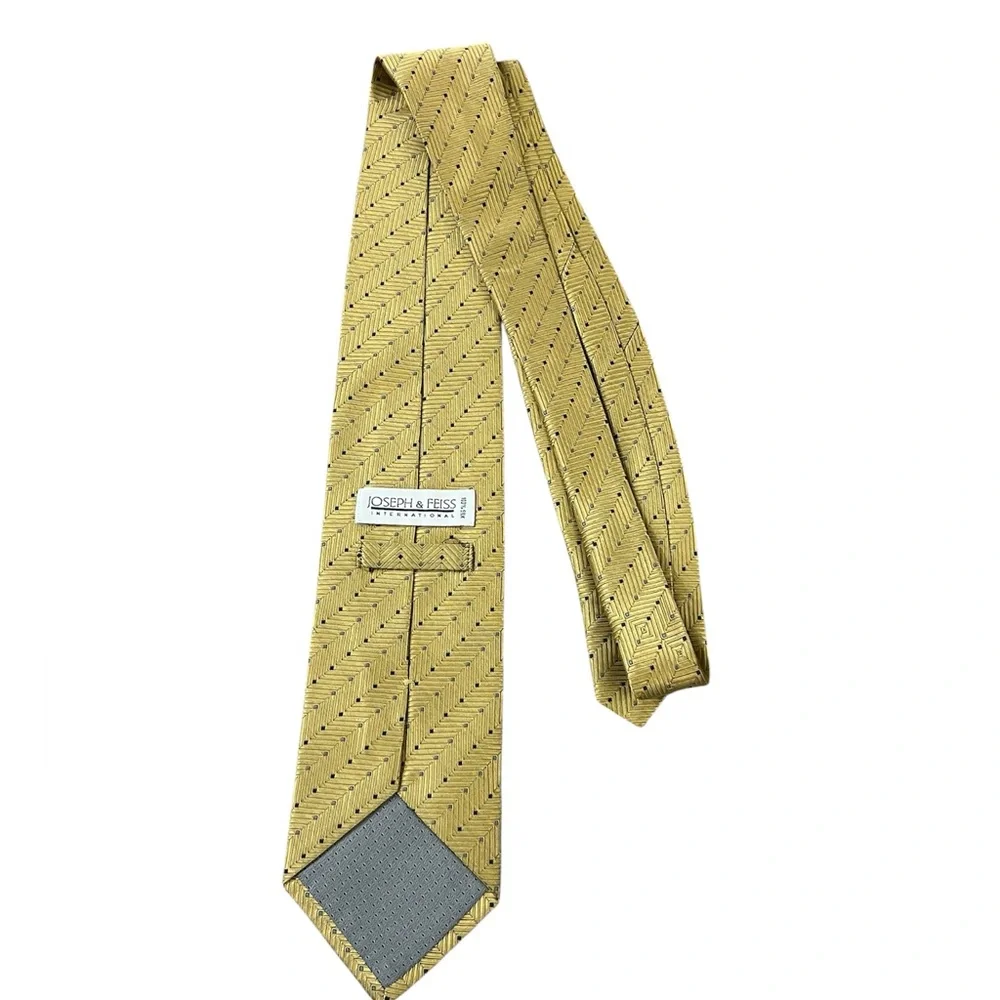 Joseph & Feiss 100% Silk Gold Yellow Men's Silk Tie - Classic Chevron Pattern